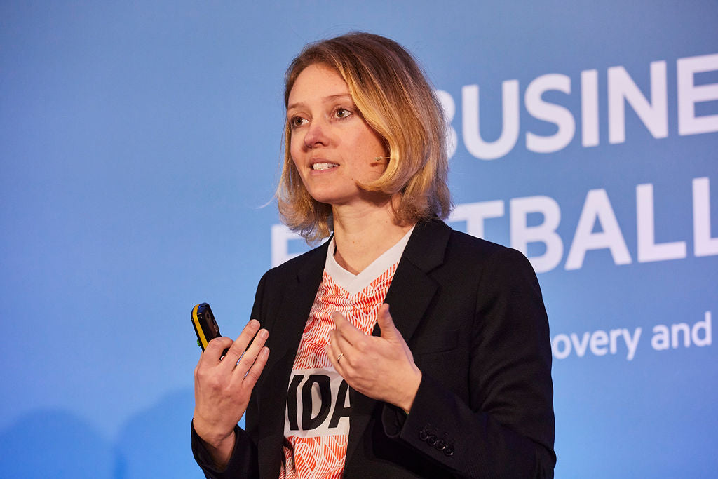 Ida Sports co-founder, Laura Youngson, speaks on stage at an event for the Financial Times